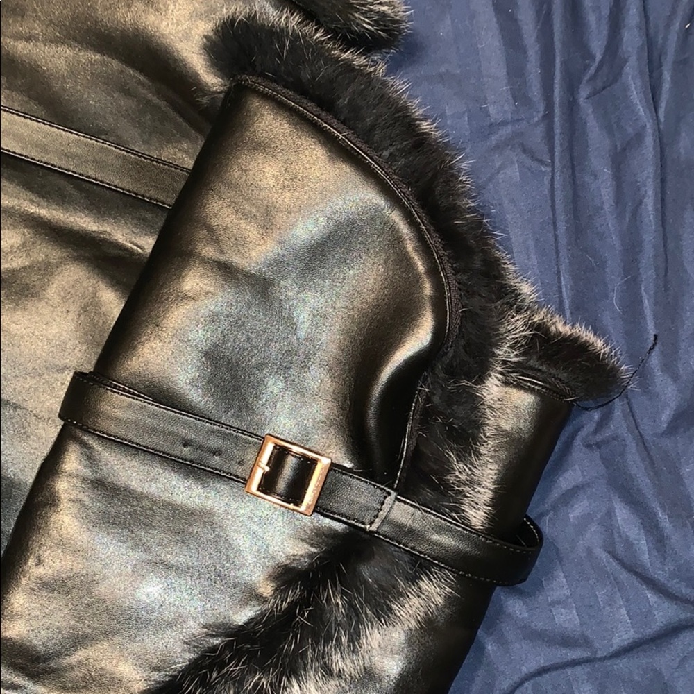 Knee length boots - Picture 3 of 5